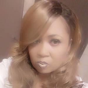 Meet your Posher, Carolyn